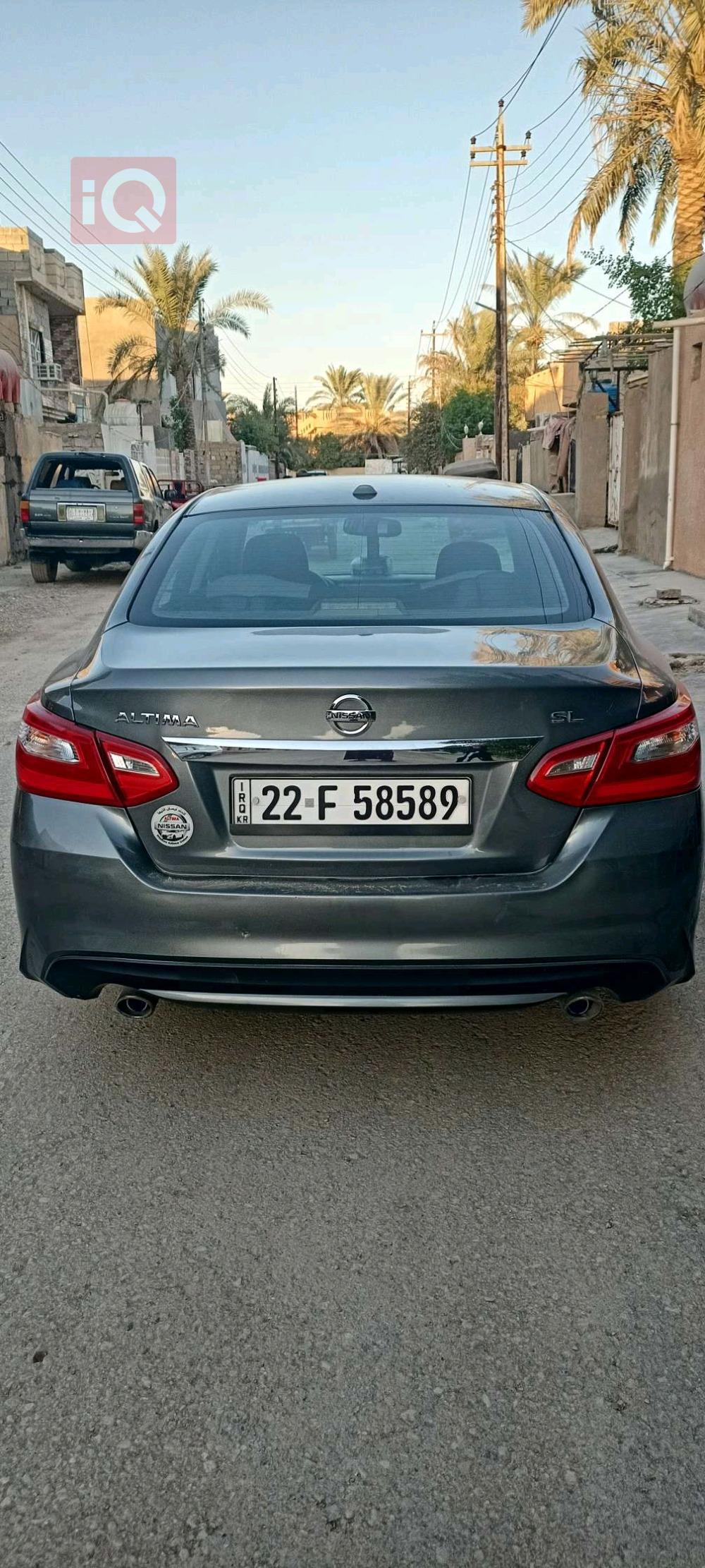 Nissan Altima
